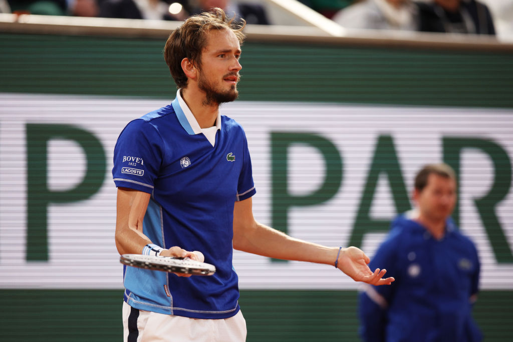 球被判违例 球被判违例